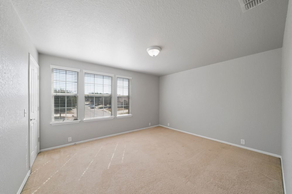 11147 Palomino Bluff, San Antonio TX 78245 property image