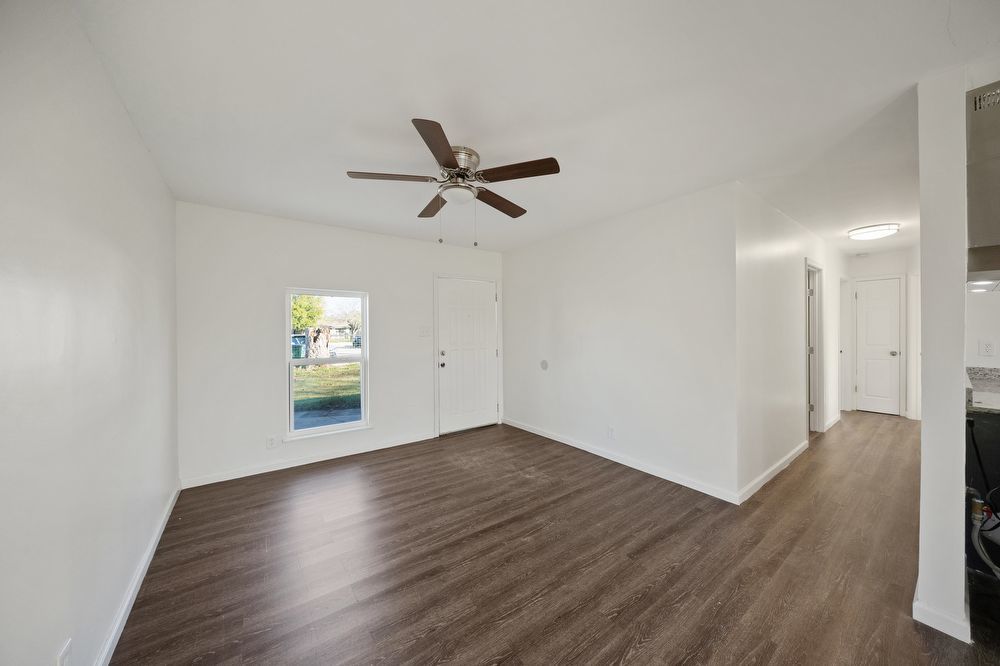 3222 Pine Hollow St, San Antonio, TX 78211-4036 property image