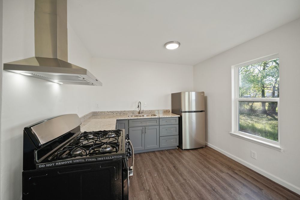 3222 Pine Hollow St, San Antonio, TX 78211-4036 property image