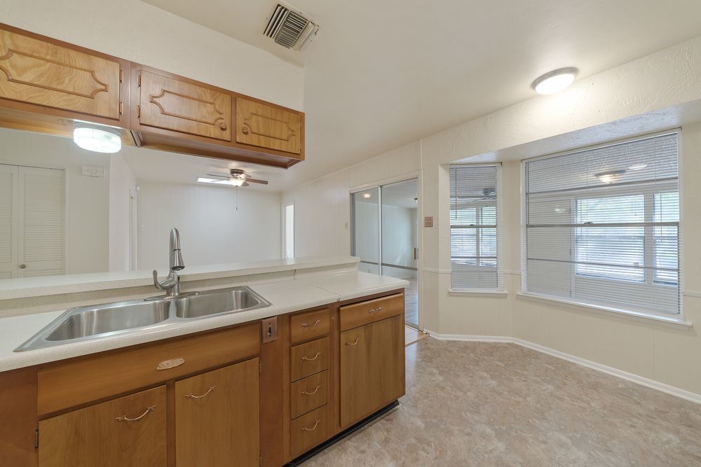 5810 Brenda Lane San Antonio, TX 78240 property image