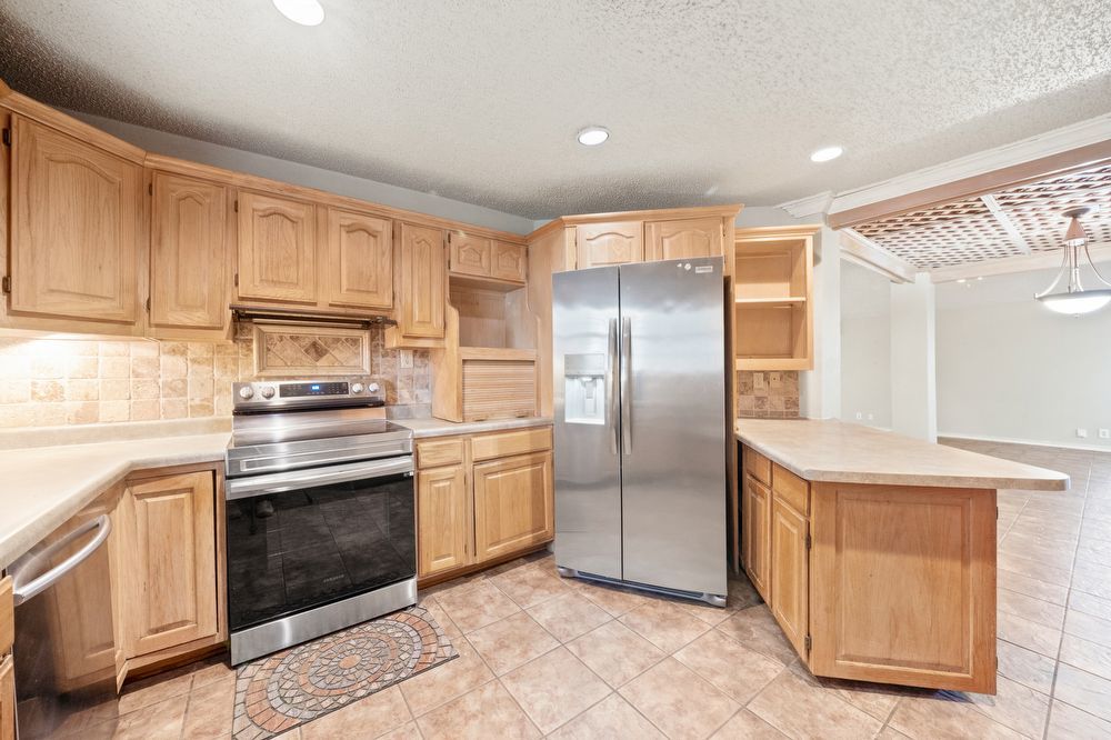 6302 Scrub Jay, San Antonio TX 78240 property image