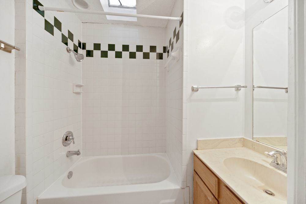 6302 Scrub Jay, San Antonio TX 78240 property image