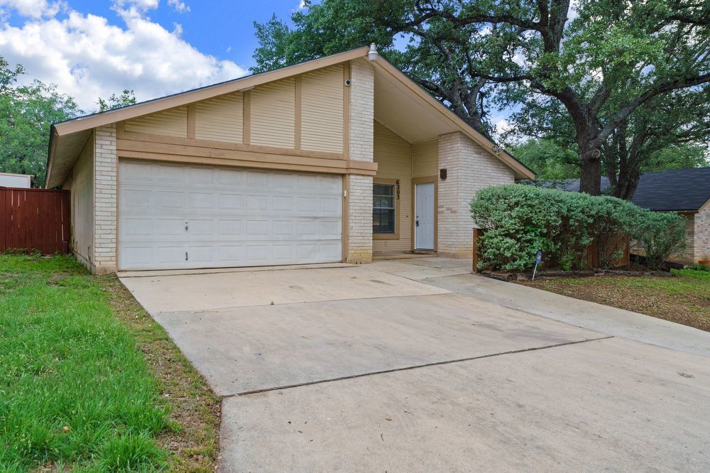 6203 Fox Creek San Antonio, TX 78247 property image