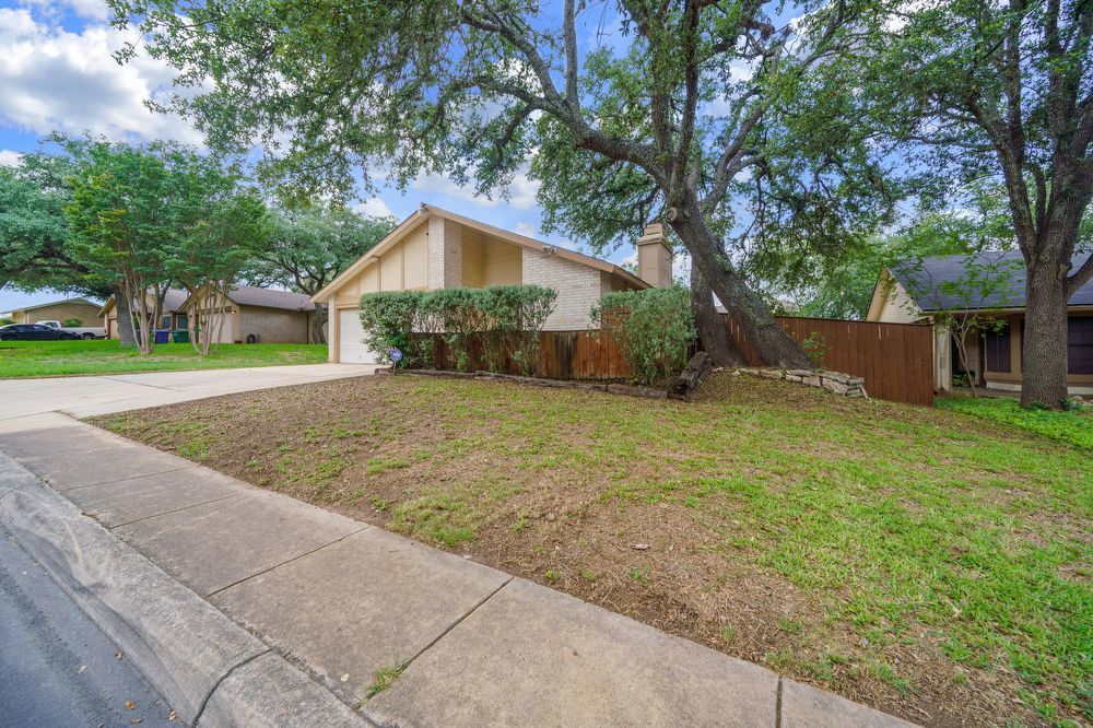 6203 Fox Creek San Antonio, TX 78247 property image