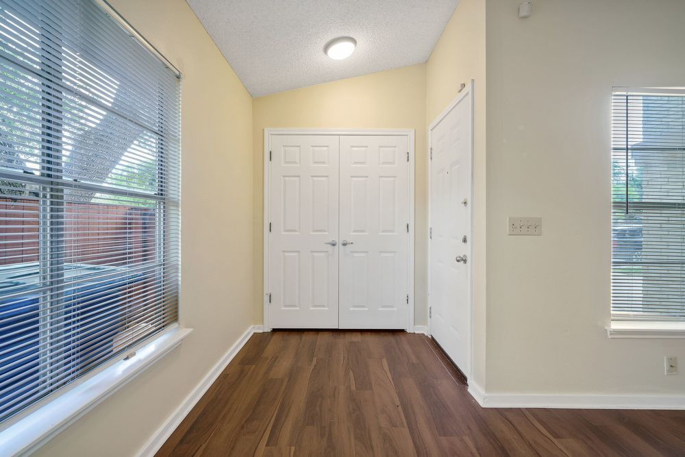 6203 Fox Creek San Antonio, TX 78247 property image