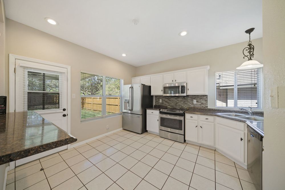 14235 Red Maple Wood San Antonio, TX 78249 property image
