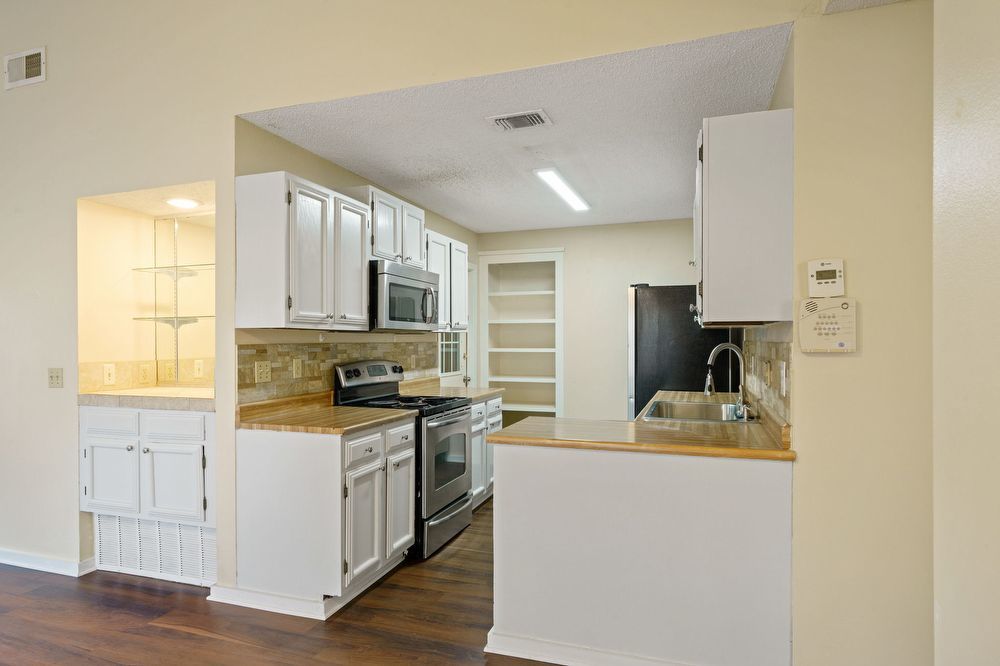 6203 Fox Creek San Antonio, TX 78247 property image