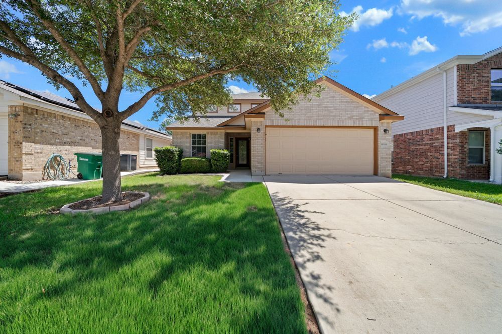 10318 Pinehurst Run, San Antonio TX 78239 property image