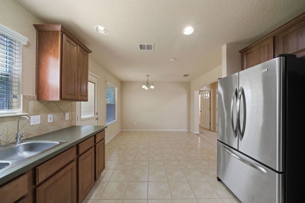 10318 Pinehurst Run, San Antonio TX 78239 property image