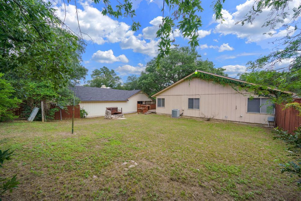 6203 Fox Creek San Antonio, TX 78247 property image