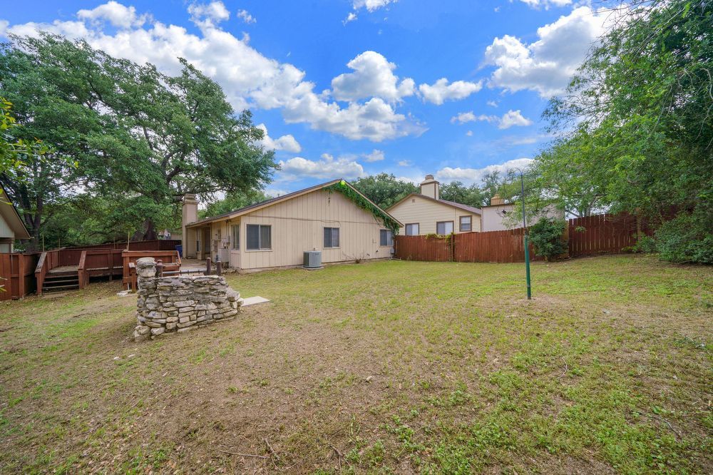 6203 Fox Creek San Antonio, TX 78247 property image