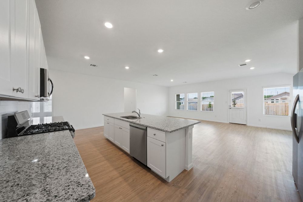 6635 Brandy Path, San Antonio TX 78253 property image