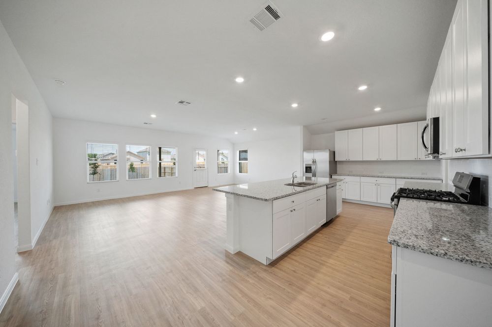 6635 Brandy Path, San Antonio TX 78253 property image