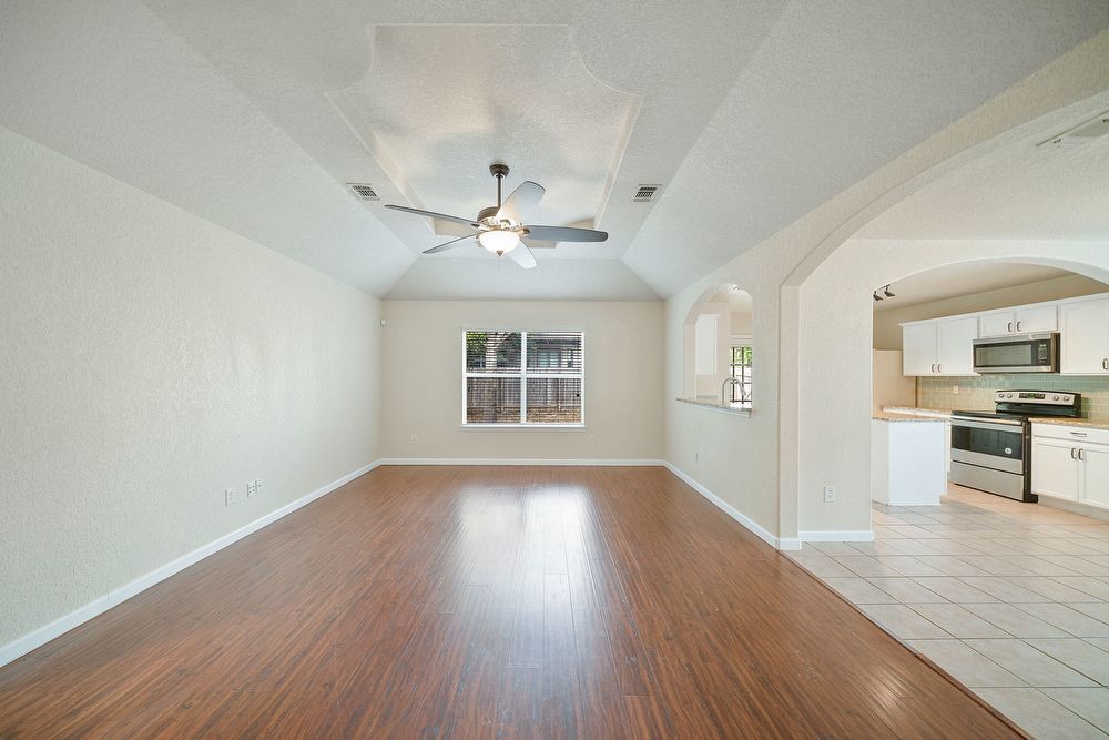 8230 Grissom Cir, San Antonio TX 78251 property image