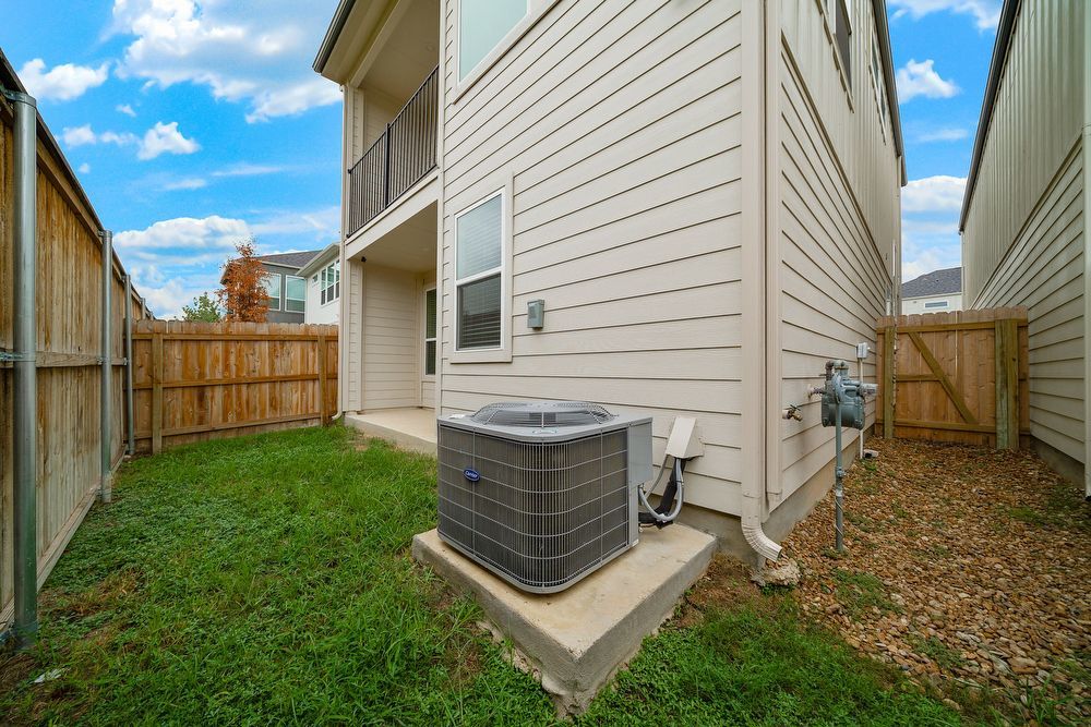 8851 Oakland Rd #19, San Antonio TX 78240 property image