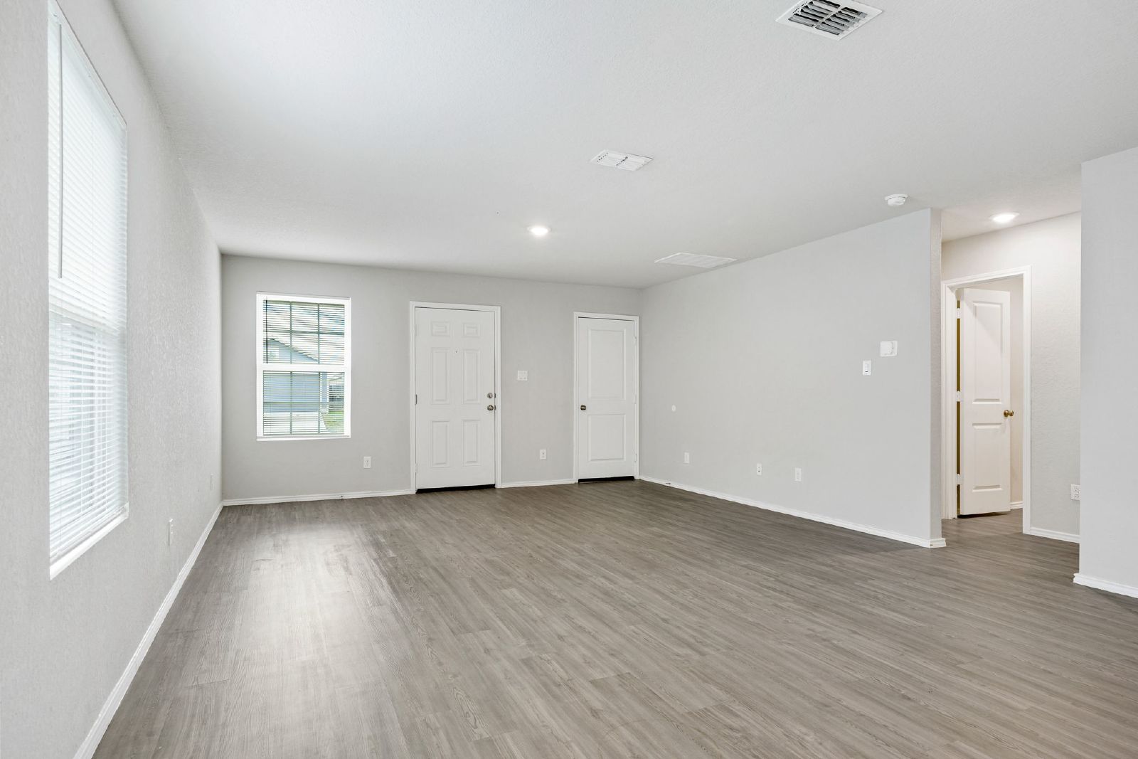 8527 Western Tanager, San Antonio TX 78245 property image