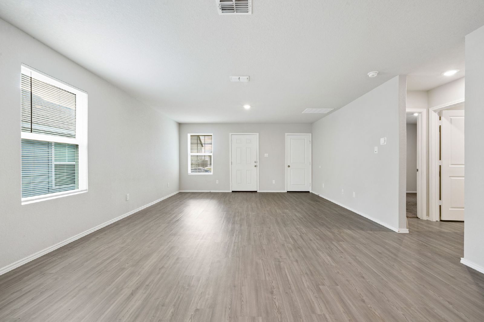 8527 Western Tanager, San Antonio TX 78245 property image