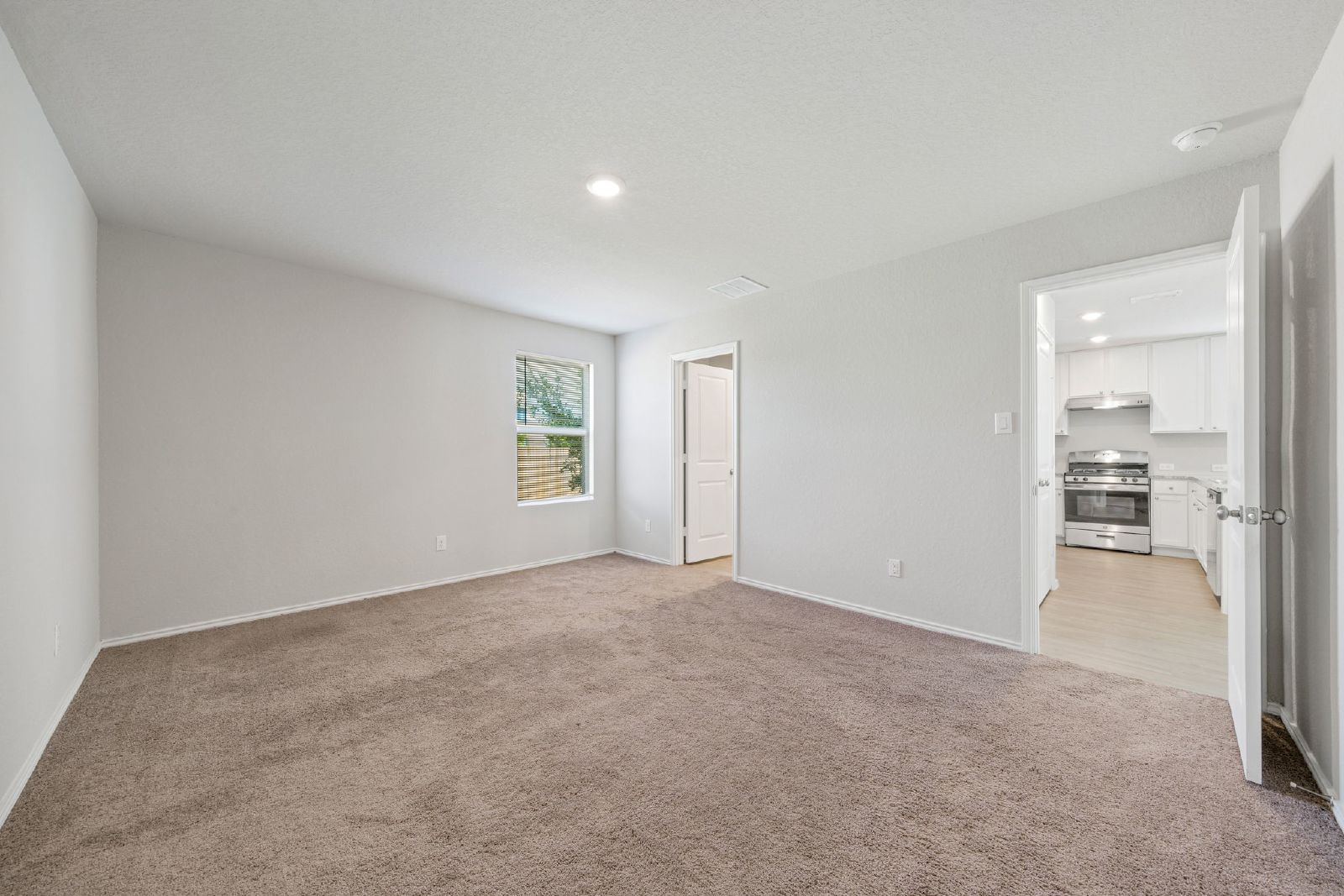 8527 Western Tanager, San Antonio TX 78245 property image