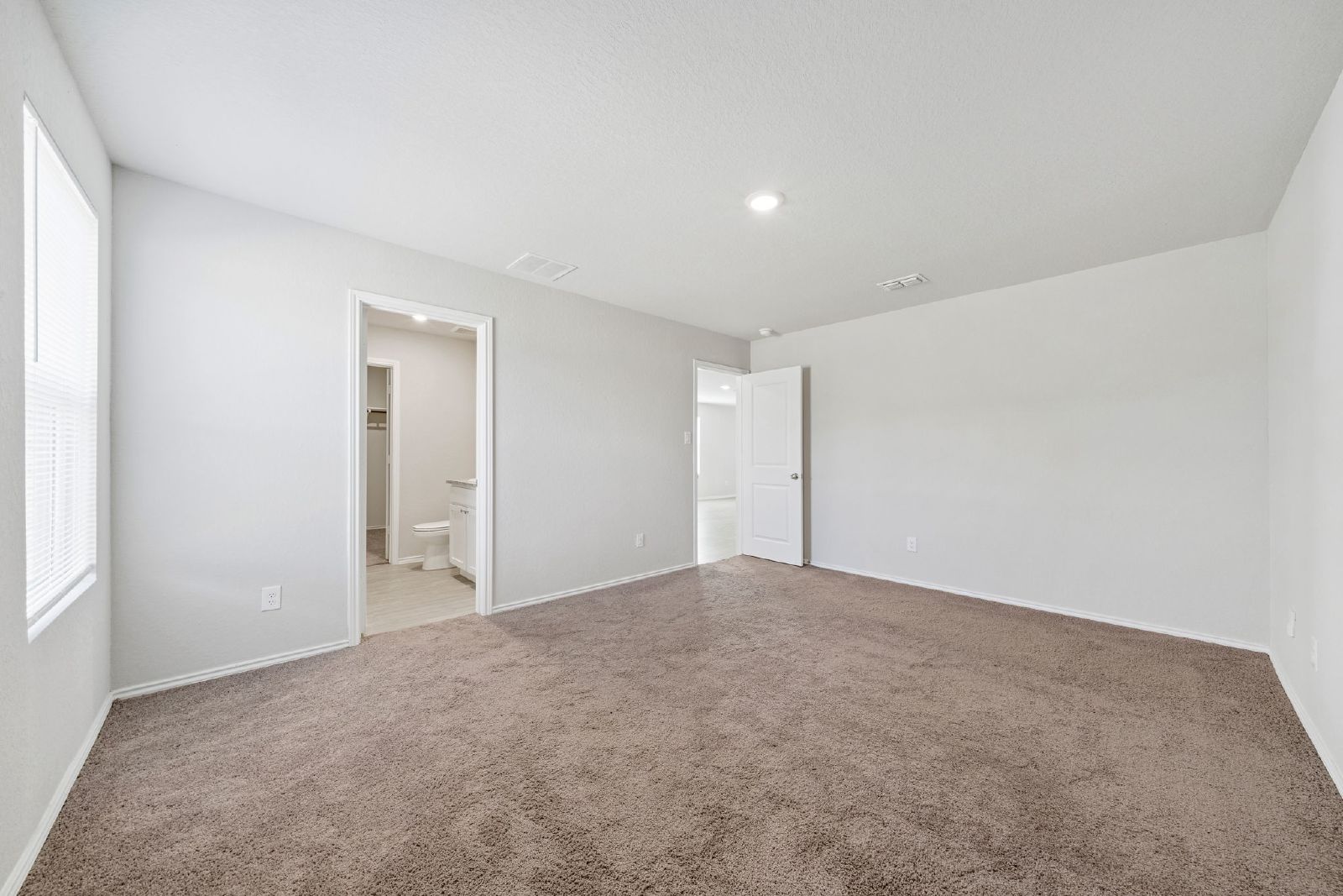 8527 Western Tanager, San Antonio TX 78245 property image