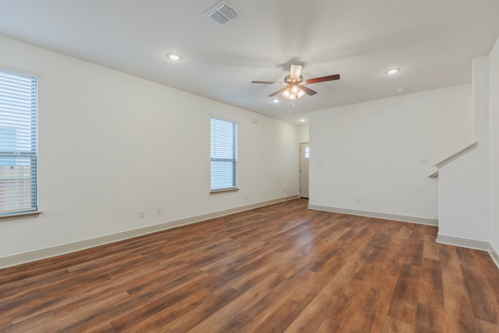 7612 Briarwood Pass #101, San Antonio TX 78252 property image
