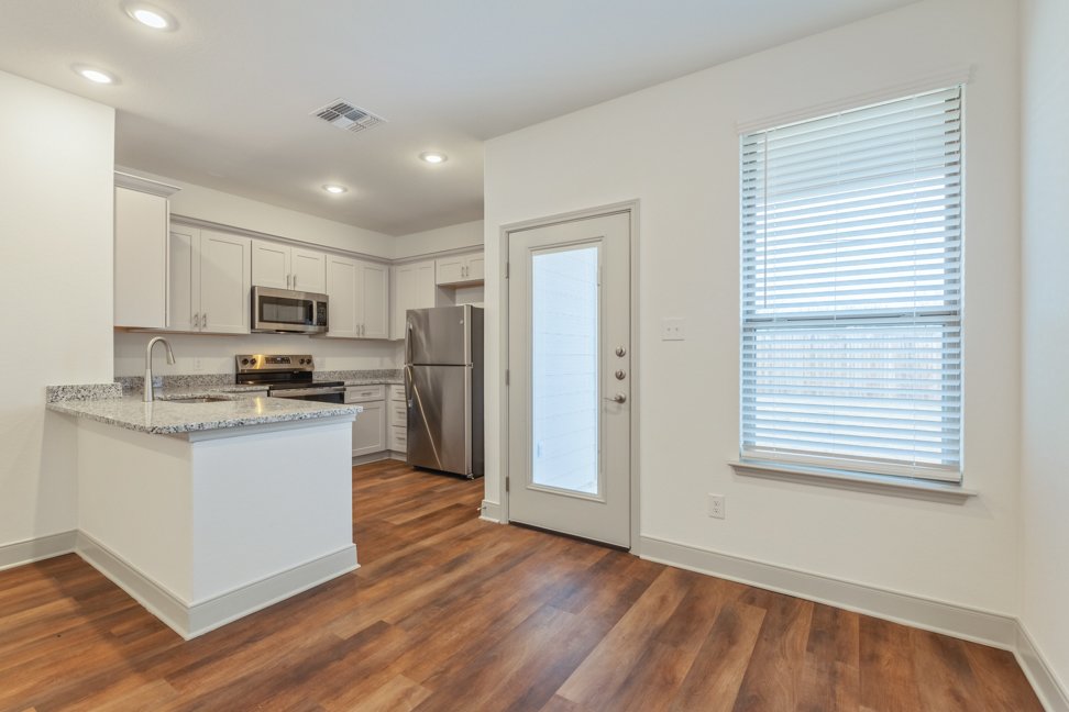 7612 Briarwood Pass #101, San Antonio TX 78252 property image