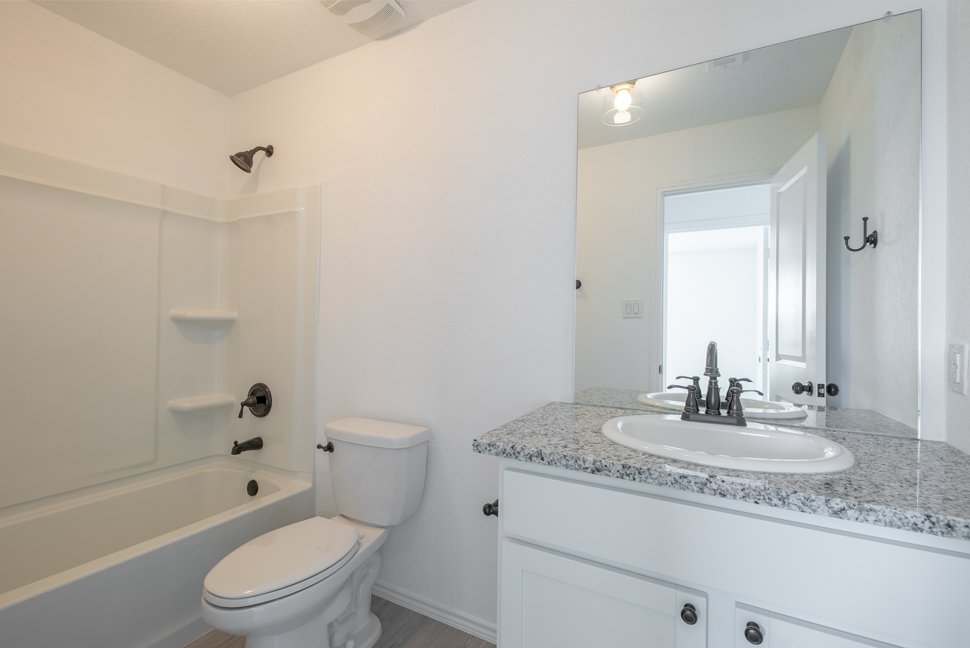 9051 Navarro Vista, Seguin, TX 78155, USA property image