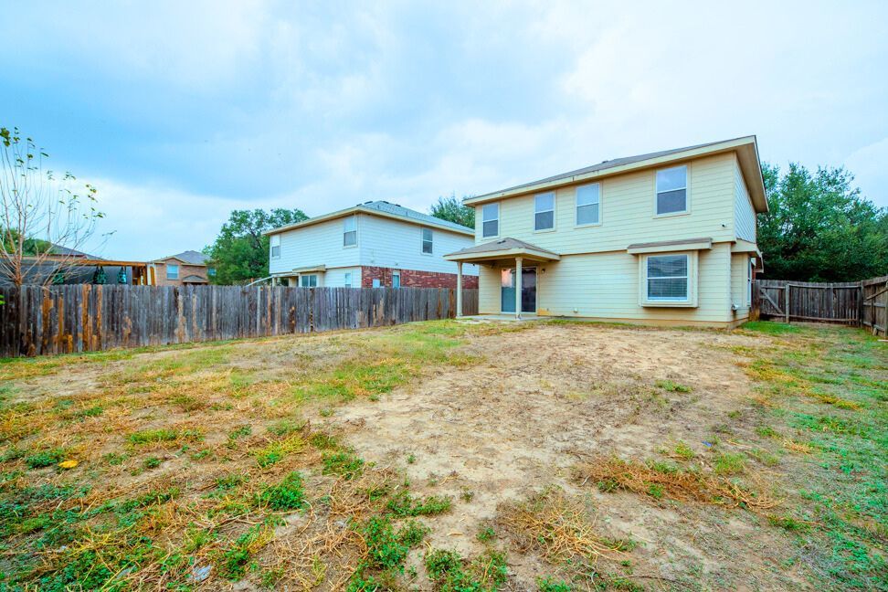 9006 Clearwood Path Universal City, TX 78148 property image