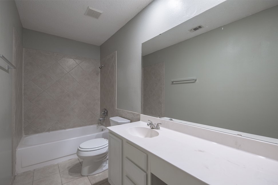 8018 Copper Trail Dr, San Antonio, TX 78244 property image