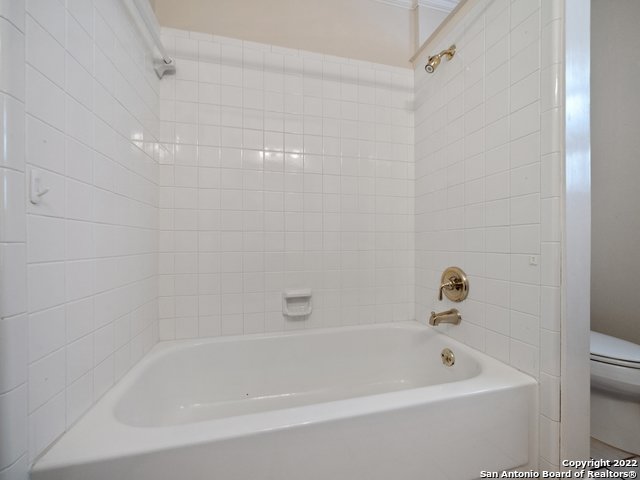 2418 Rockaway Ln, San Antonio, TX 78232-4030 property image