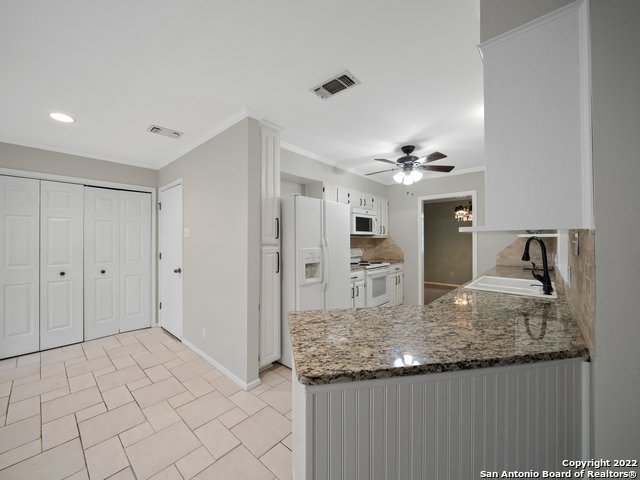 2418 Rockaway Ln, San Antonio, TX 78232-4030 property image