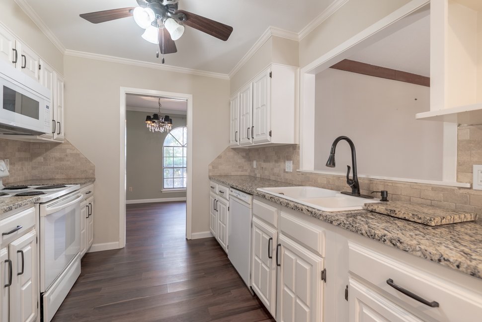 2418 Rockaway Ln, San Antonio, TX 78232-4030 property image