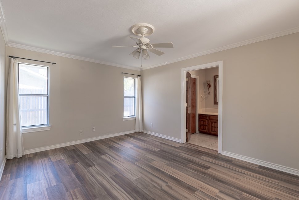 2418 Rockaway Ln, San Antonio, TX 78232-4030 property image