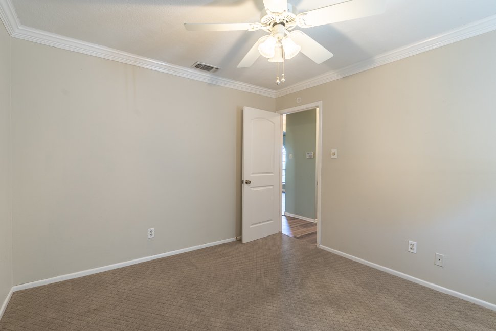 2418 Rockaway Ln, San Antonio, TX 78232-4030 property image