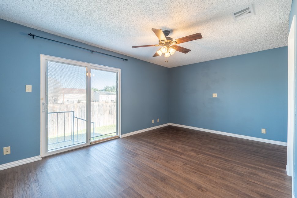 4527 Stradford Place, San Antonio, TX 78217 property image