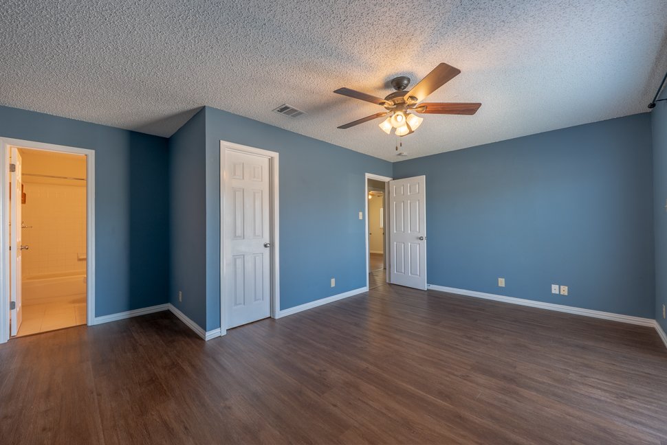 4527 Stradford Place, San Antonio, TX 78217 property image