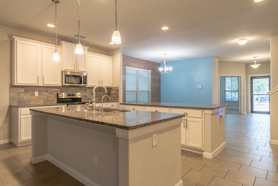 10230 Midsummer Meadow Converse, TX 78109 property image