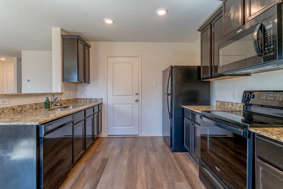 15214 Walcott Rdg Von Ormy, TX 78073 property image