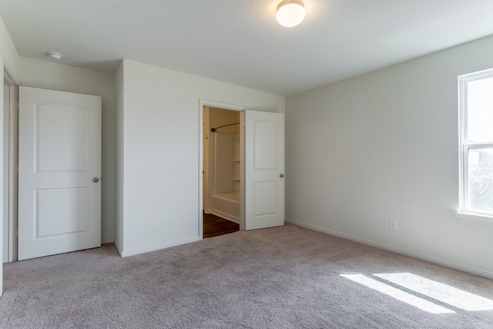 15214 Walcott Rdg Von Ormy, TX 78073 property image