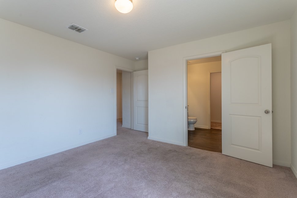 15214 Walcott Rdg Von Ormy, TX 78073 property image