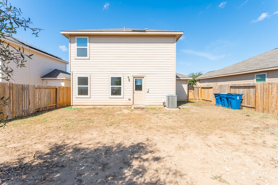 15214 Walcott Rdg Von Ormy, TX 78073 property image