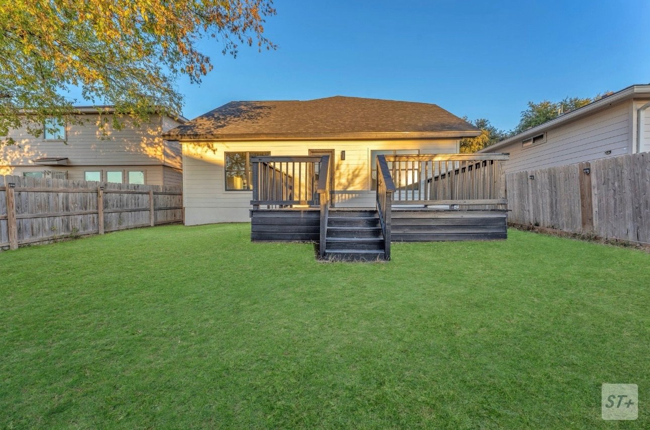 671 Lynx Mtn San Antonio, TX 78251 property image