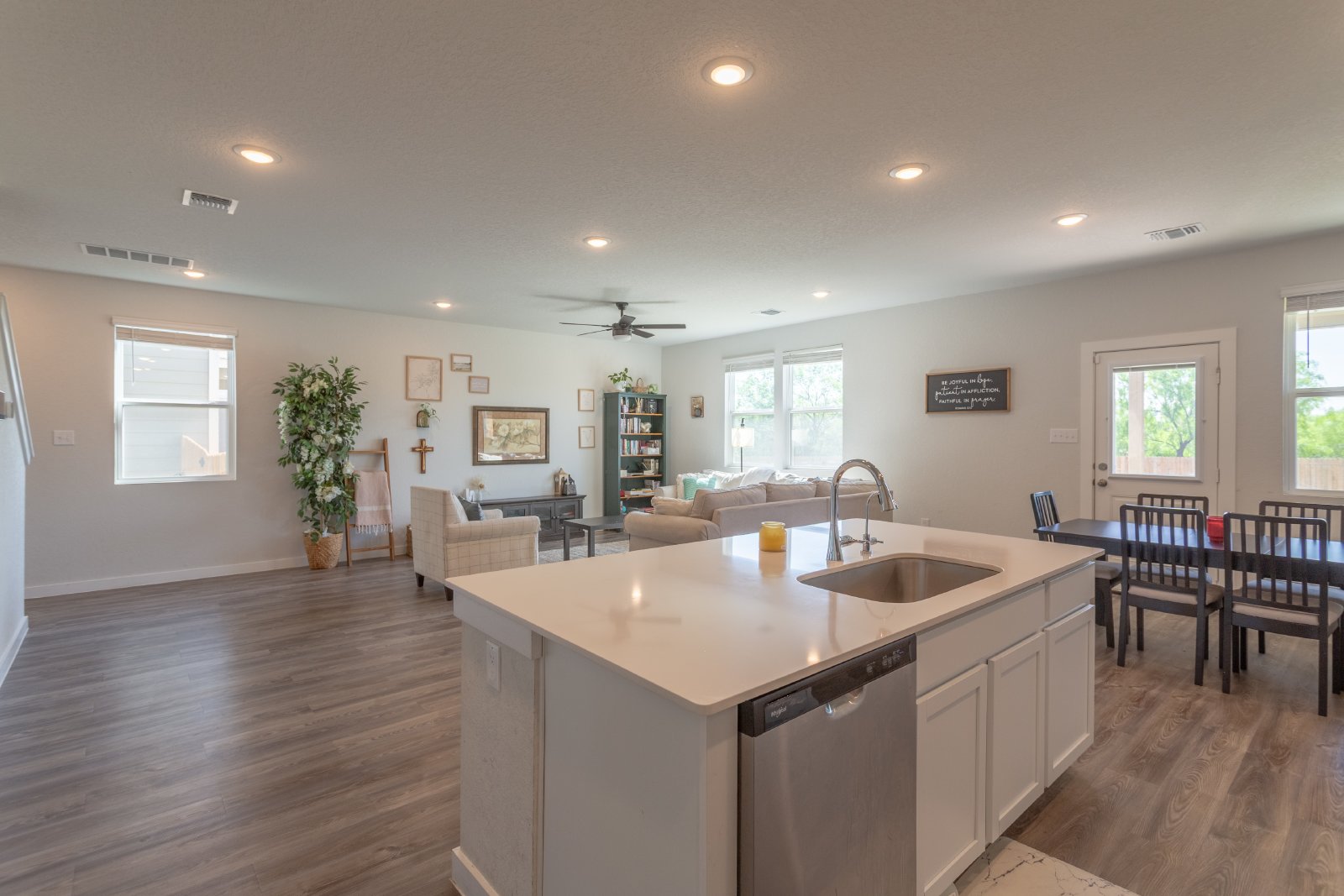 9931 Forestier Grn San Antonio, TX 78221 property image