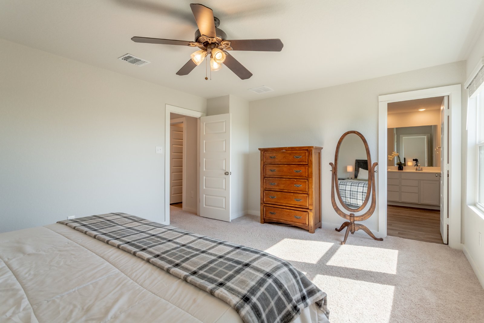 9931 Forestier Grn San Antonio, TX 78221 property image