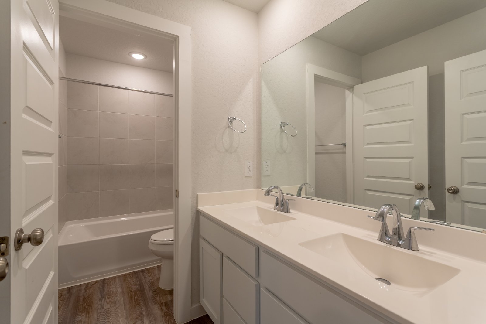 9931 Forestier Grn San Antonio, TX 78221 property image