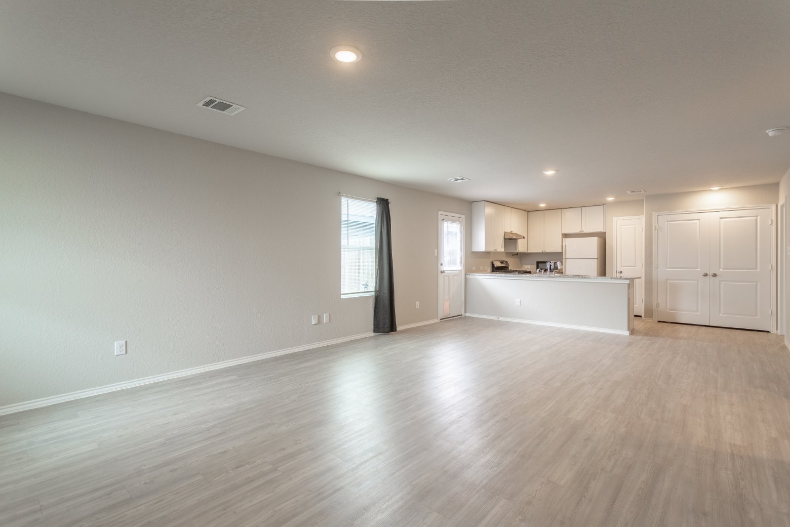 10723 Giacconi Dr, Converse, TX 78109 property image