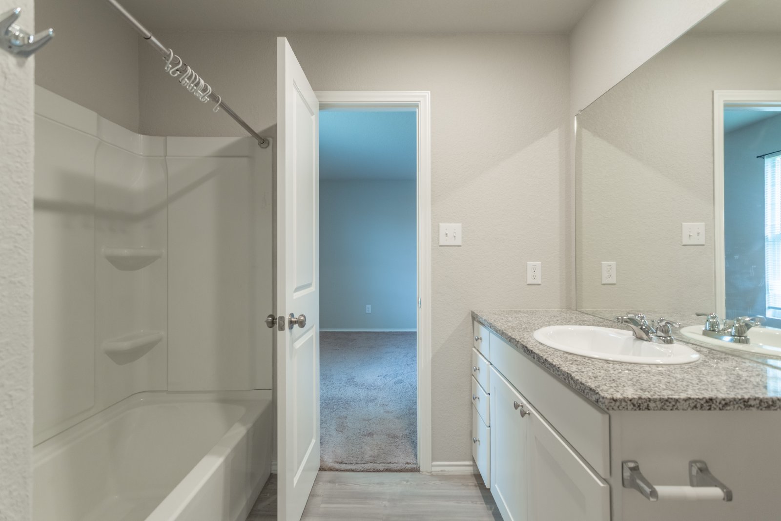 10723 Giacconi Dr, Converse, TX 78109 property image