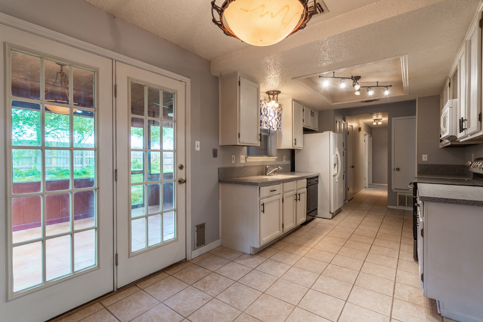 3023 Shingle Oak Dr, San Antonio, TX 78247 property image