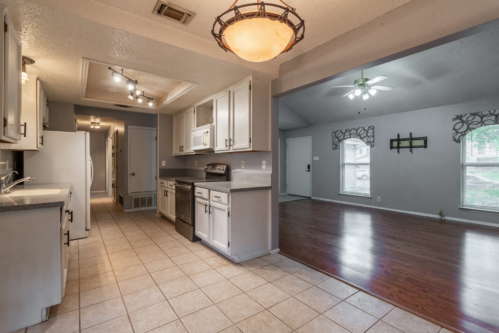 3023 Shingle Oak Dr, San Antonio, TX 78247 property image