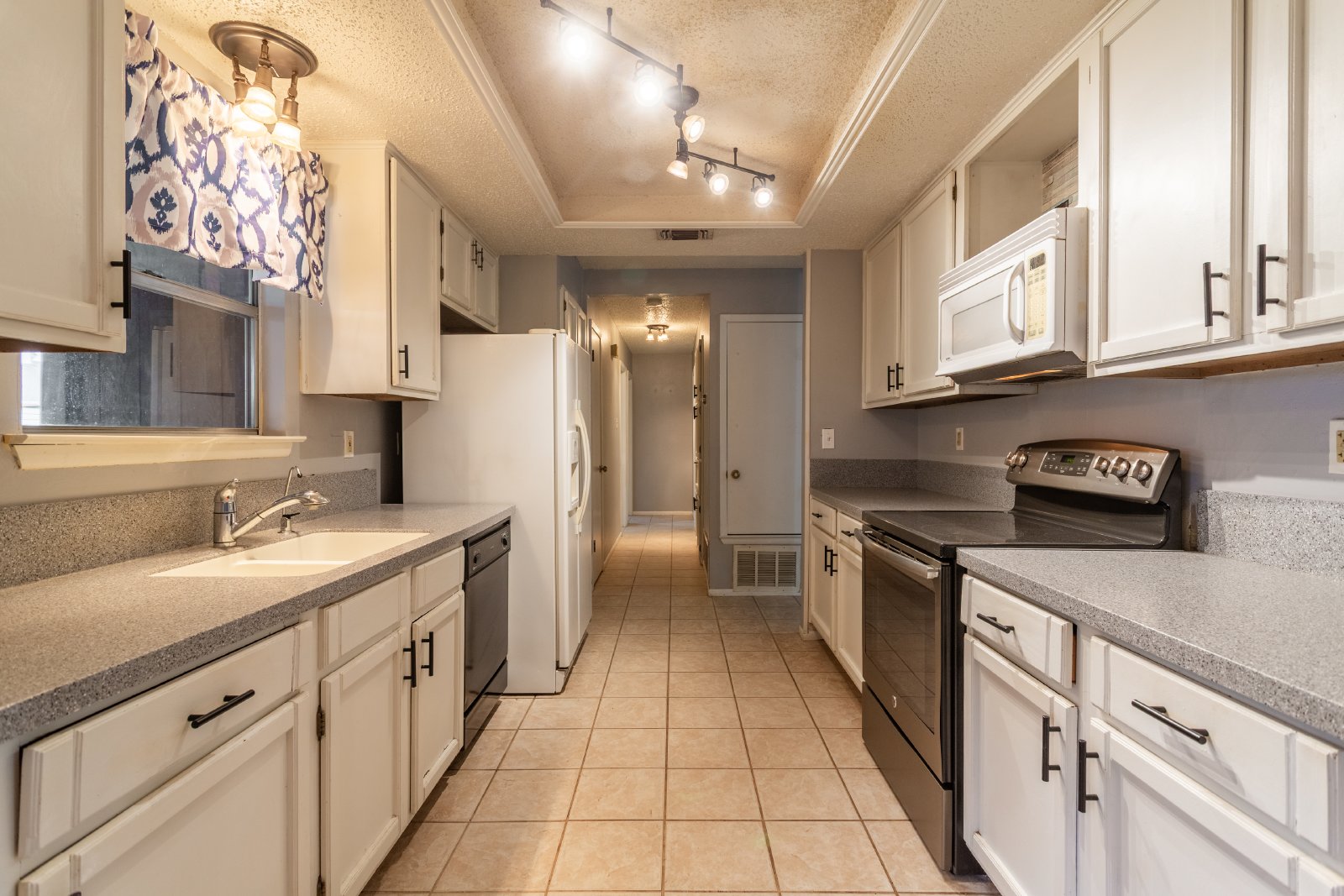 3023 Shingle Oak Dr, San Antonio, TX 78247 property image