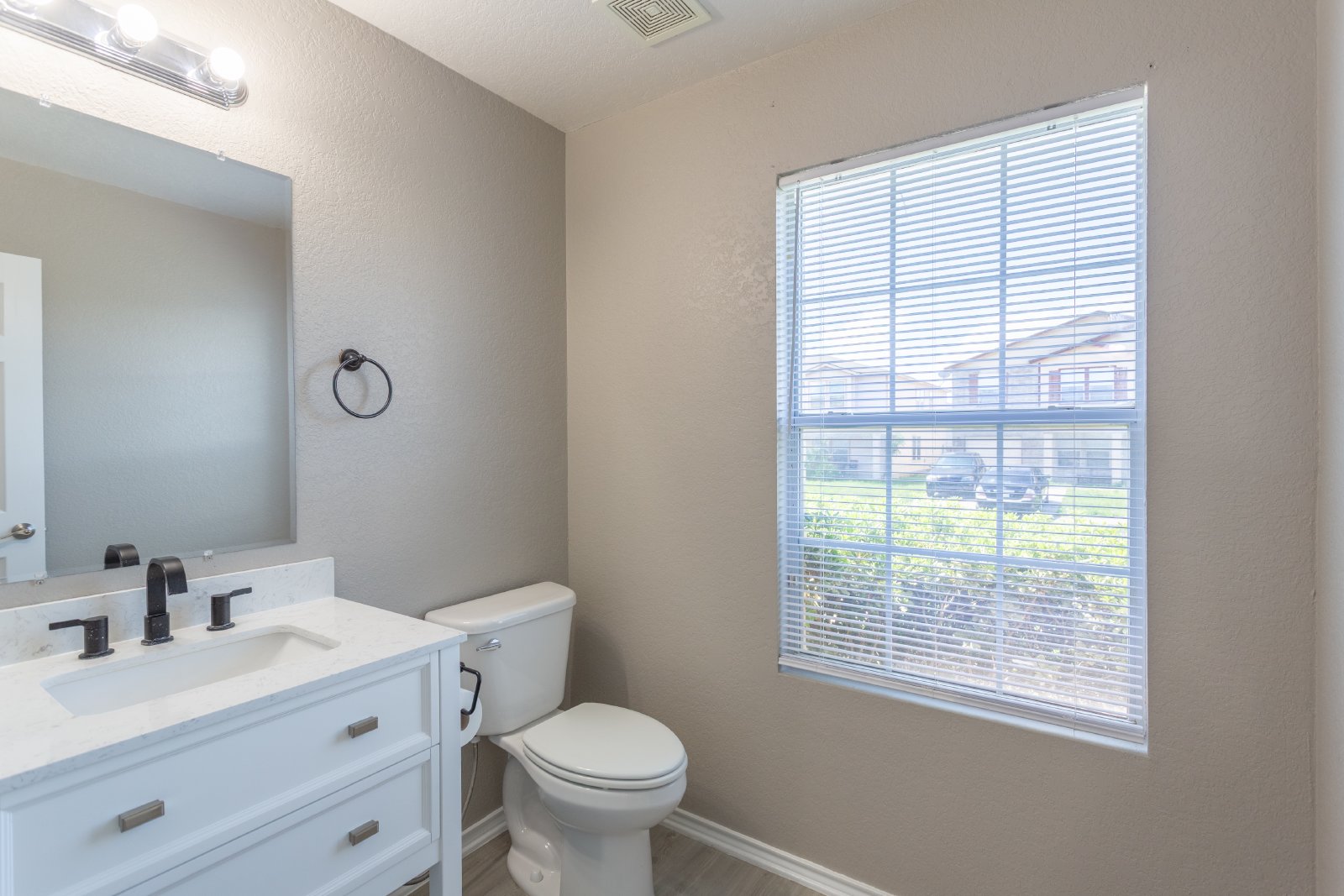 7711 Windview Way San Antonio, TX 78244 property image